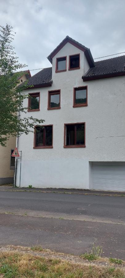 Ferienhaus Kastanienblick Moselkern Luaran gambar