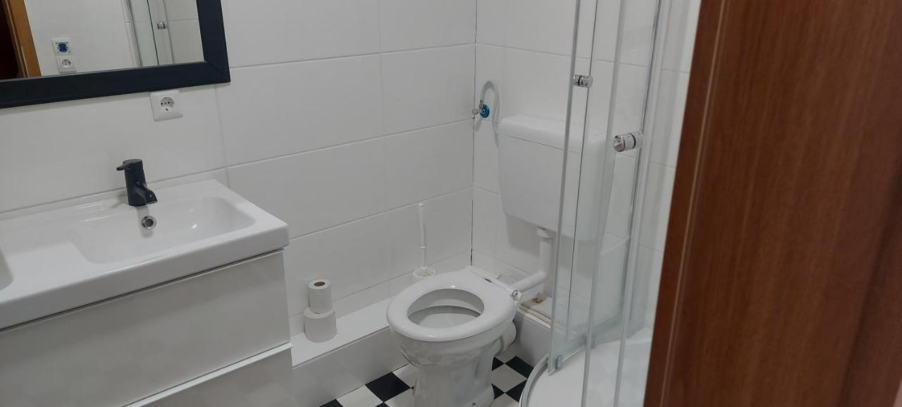 Ferienhaus Kastanienblick Moselkern Luaran gambar